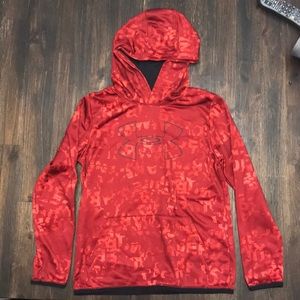 Under Armour sweatshirt